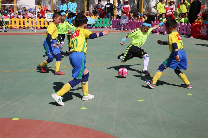 西宁市城北区举办第二届幼儿园足球赛