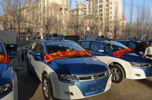 西宁:30辆纯电动出租汽车测试运行