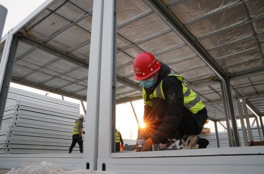 1��19�գ���������ʯ��ׯ�л�ׯ��Ԣ���볡����Ŀ�����ֳ���װ���ɷ��ݲ�����