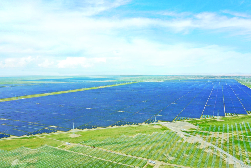 黄河公司海南基地共和县100万千瓦光伏项目全容量并网