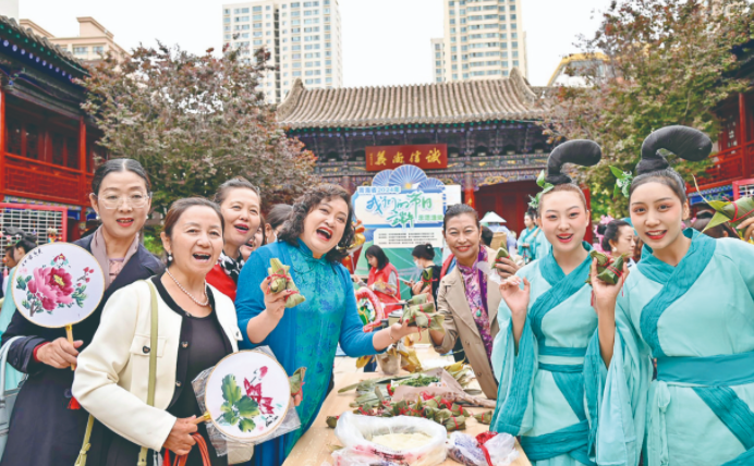 文明结硕果 芬芳满夏都