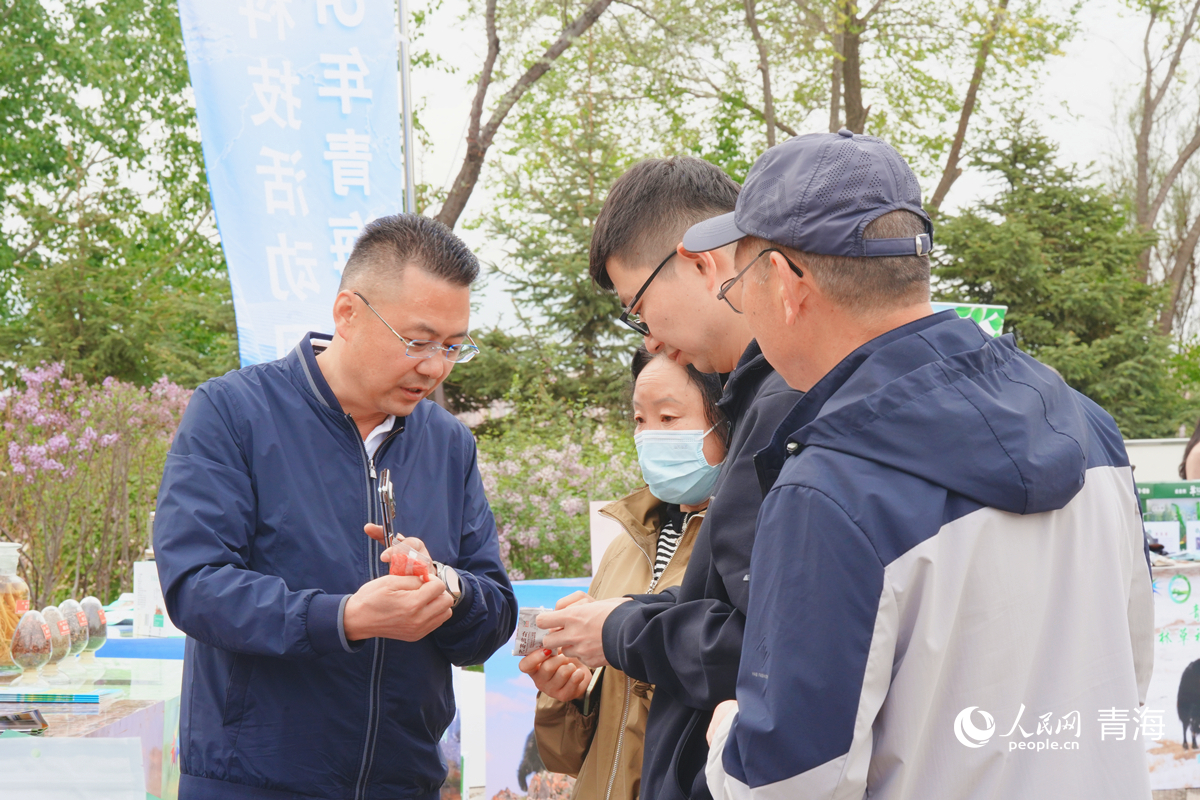 2025年青海省林草科技活动周启动