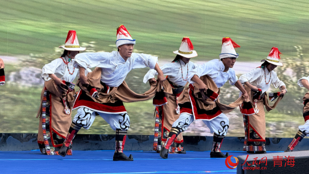 文艺演出。人民网 况玉摄