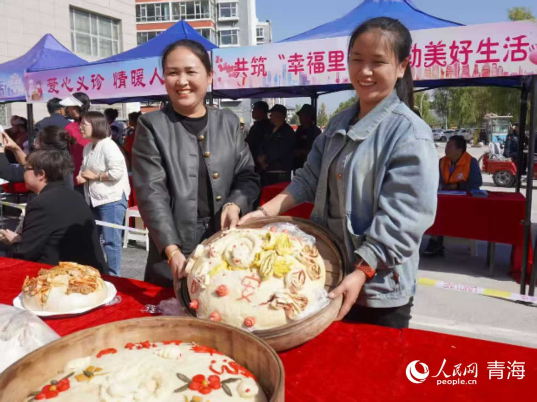月餅展區。實習生 李英杰攝