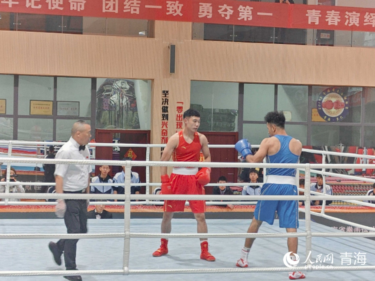 比赛进行中。实习生 李英杰摄