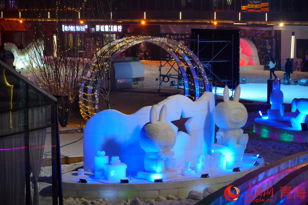 大型冰雕。人民网记者 况玉摄