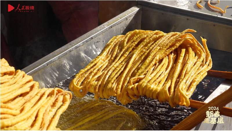 金黄的馓子 热乎的日子