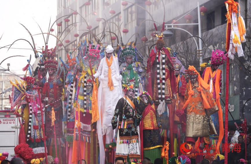 高蹺。人民網記者 甘海瓊攝