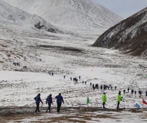 =一路雪山 一路春光 行进中遇见同仁/