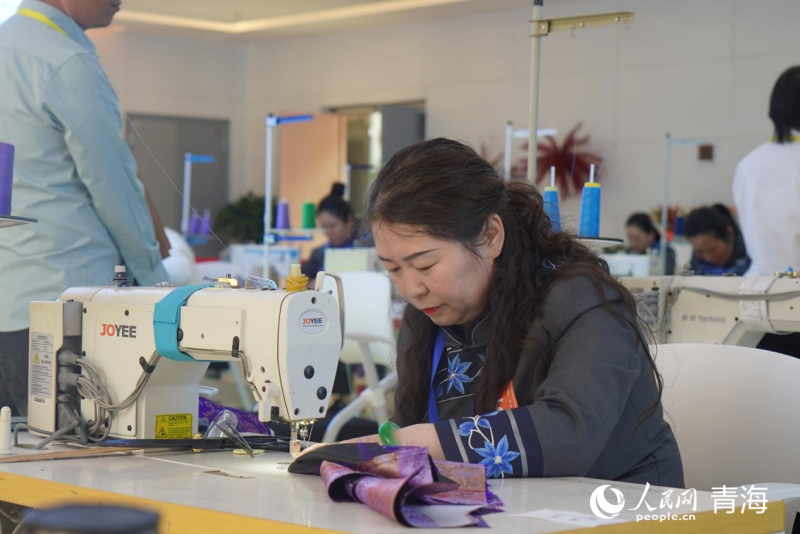 青海省首届手工行业职工职业技能竞赛举办