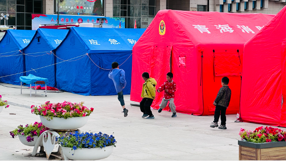 江源行记丨震后首日现场见闻：救援组织领导有力