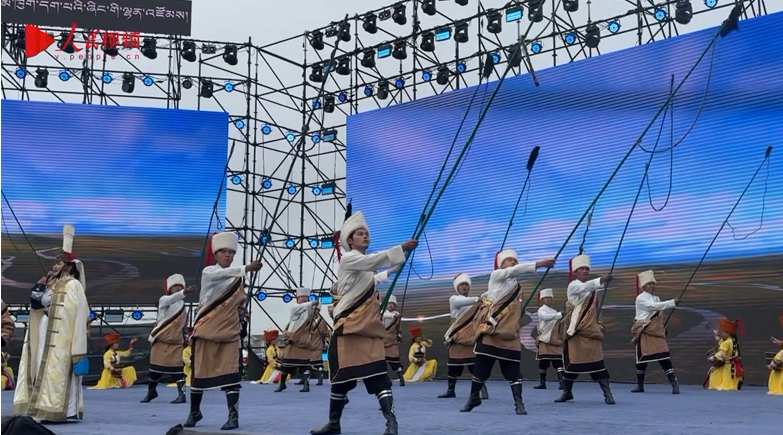 河南蒙古族自治縣第27屆“那達慕”盛會開幕