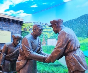 “行进中国丨一条沟与一座城的90年