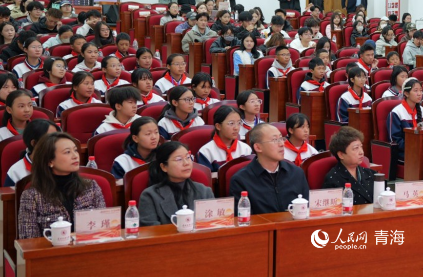思政课现场。人民网记者 甘海琼摄