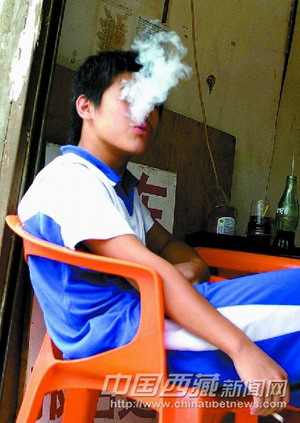 西藏中小学校将禁烟 已有学校制定细则